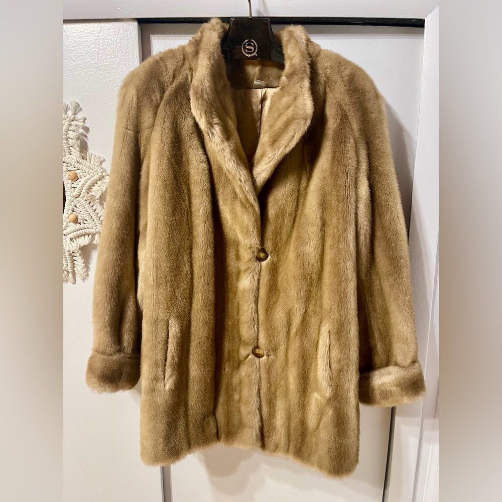 Vintage Hillmoor New York Faux Fur Collar Coat Jacket Light Brown Tan USA Made
